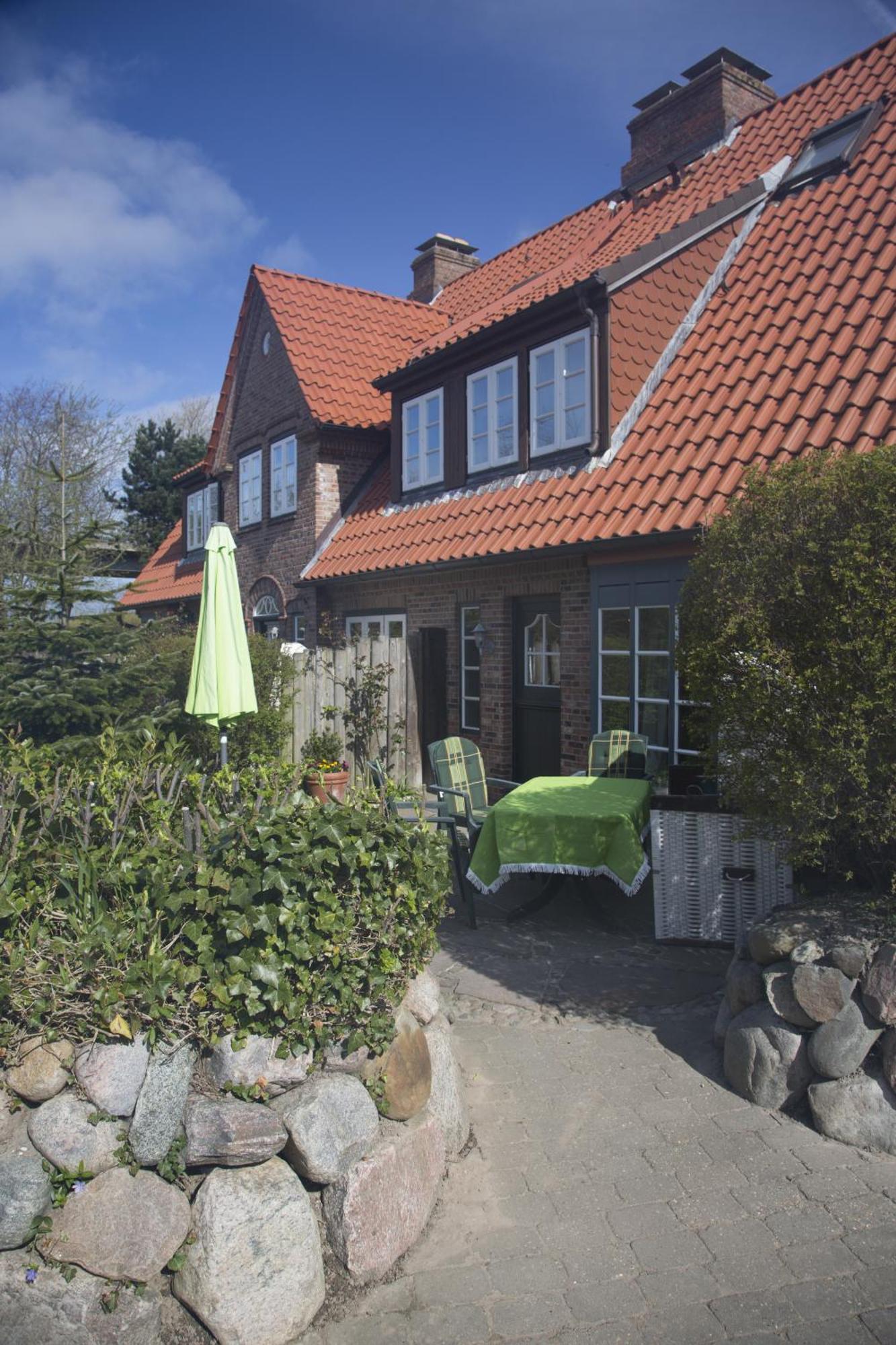 Apartment Ferienhaeuser Im Sylter Gartenweg *